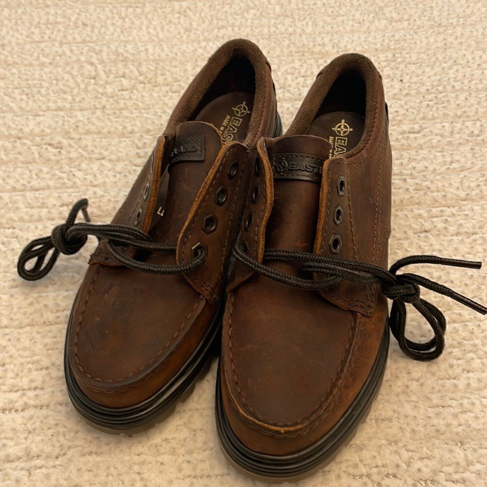 NWOT Eastland Leather Shoes Size 5W